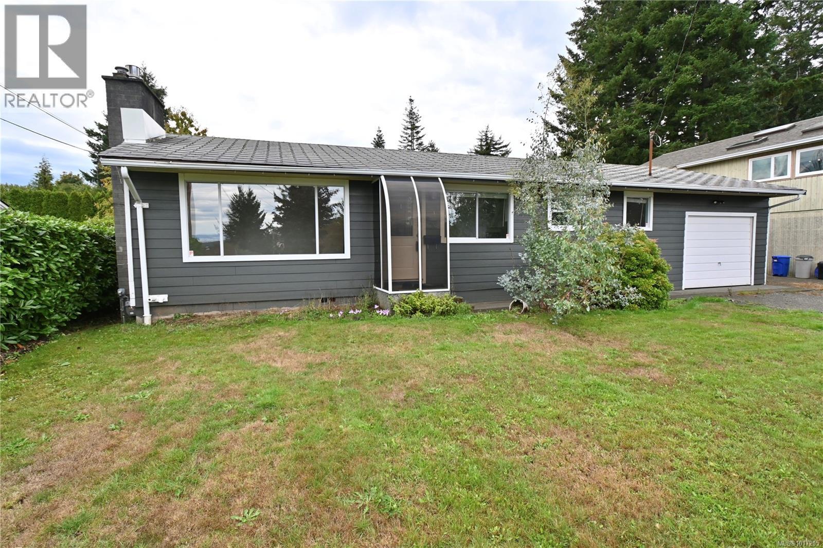 736 Nancy Greene Dr, Campbell River, BC V9W 2A6