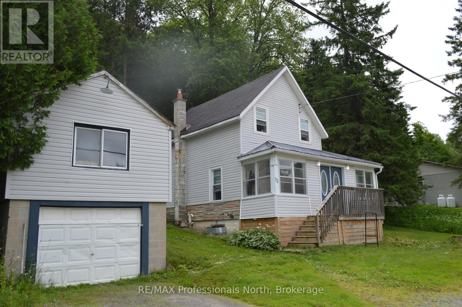 72 Bobcaygeon Rd, Minden Hills, ON K0M 2K0