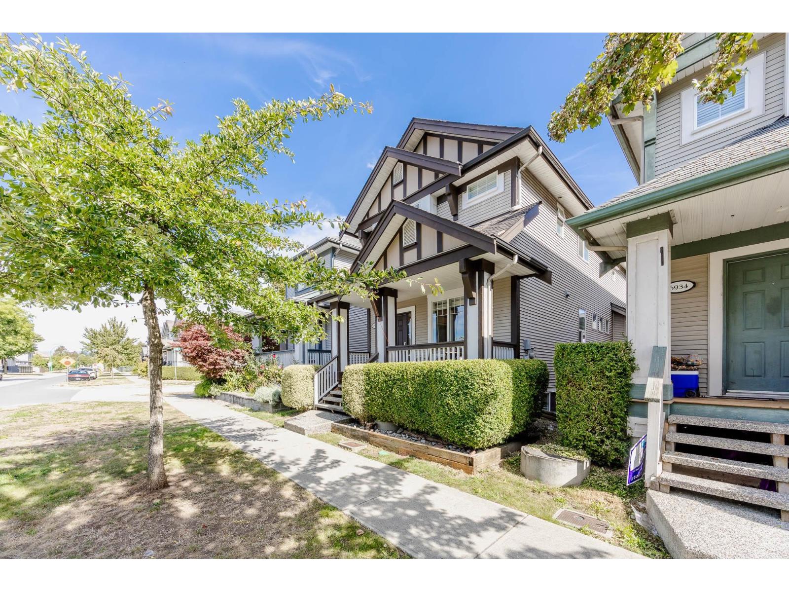 6942 190 Street, Surrey, BC V4N 5P1