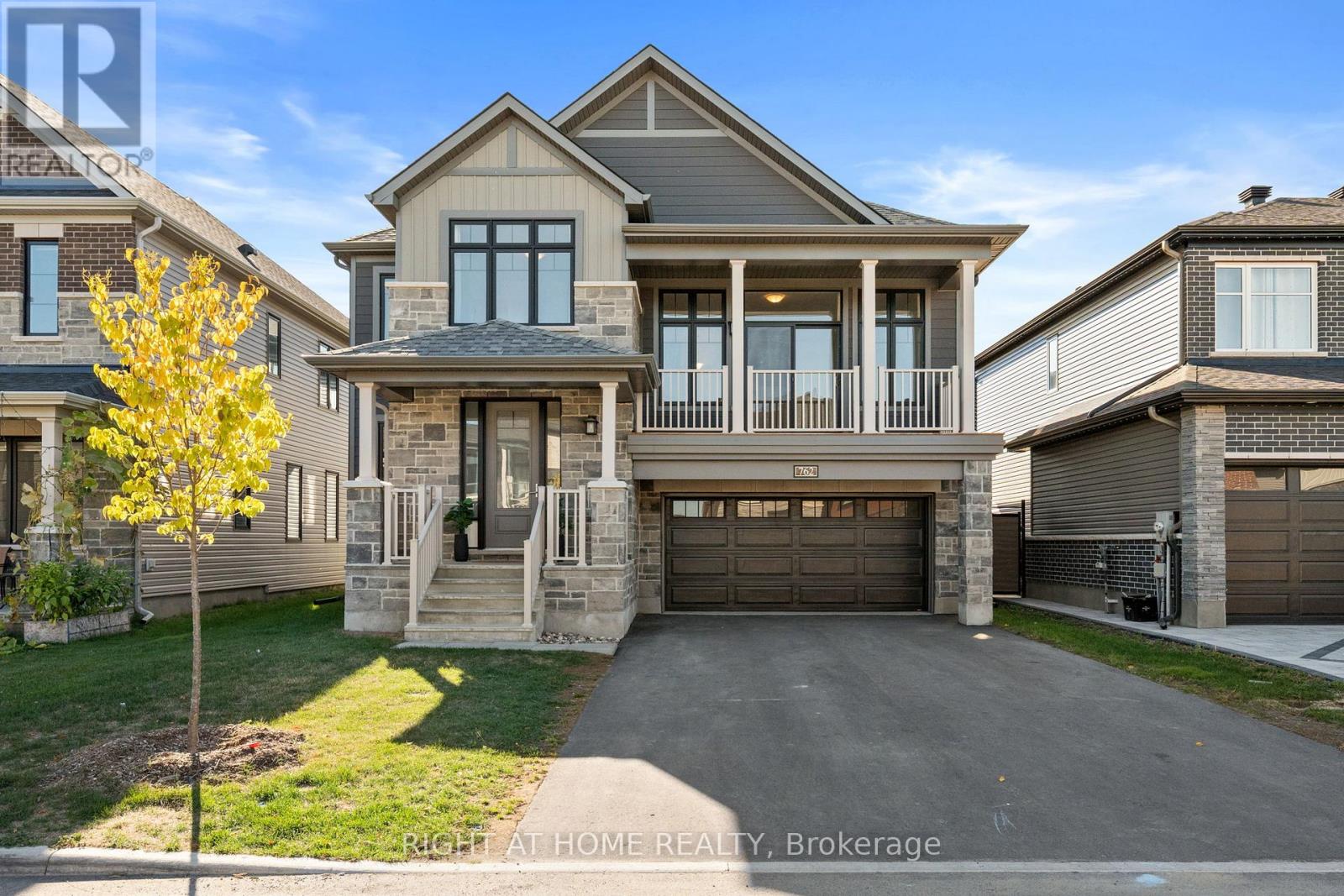 762 Shoal St, Ottawa, ON K4M 0X5