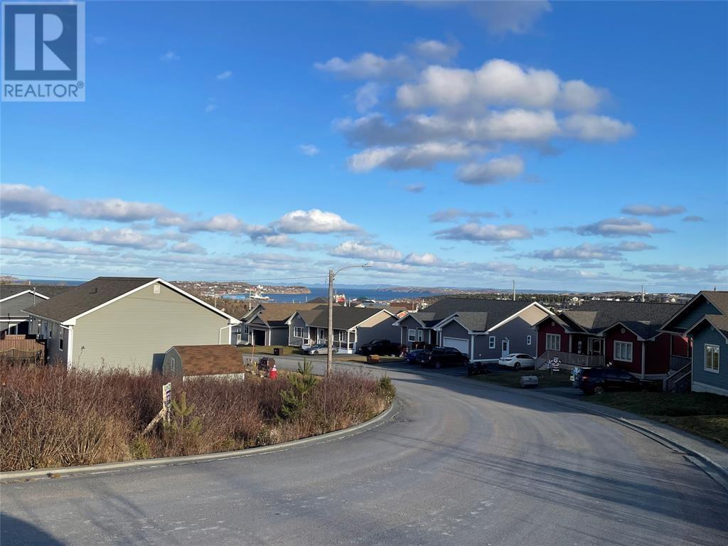47 Badcock Blvd, Bay Roberts, NL A0A 1G0