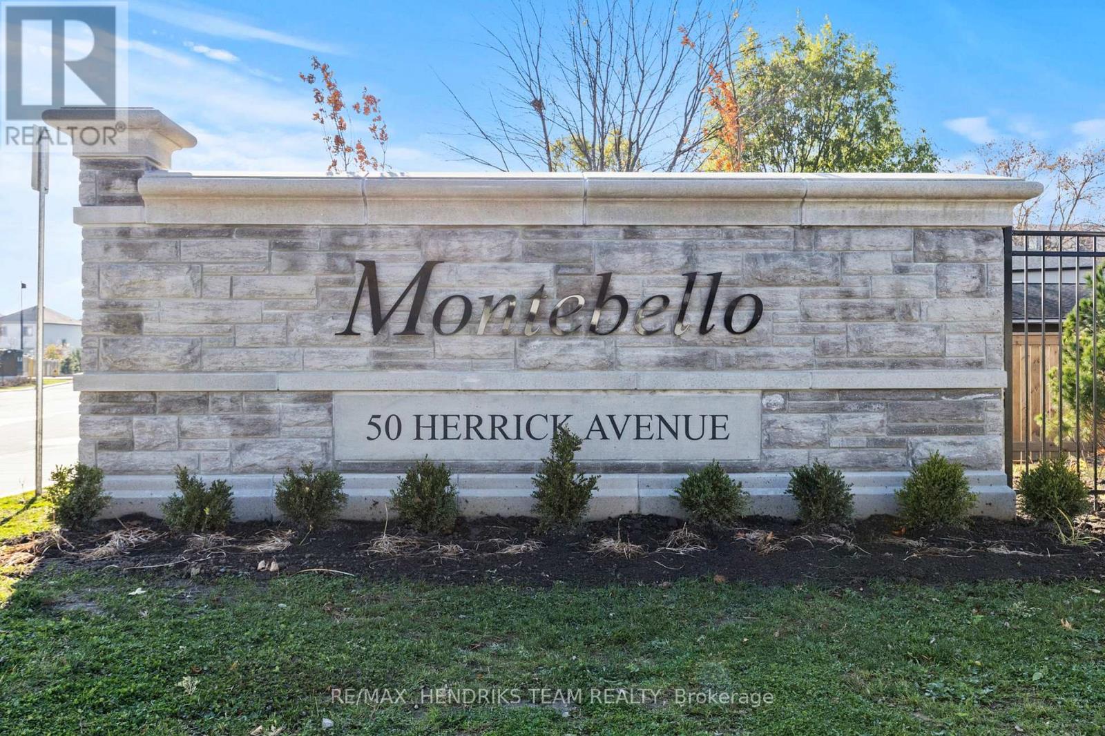 50 Herrick Ave, St. Catharines Oakdale, ON L2P 0G3