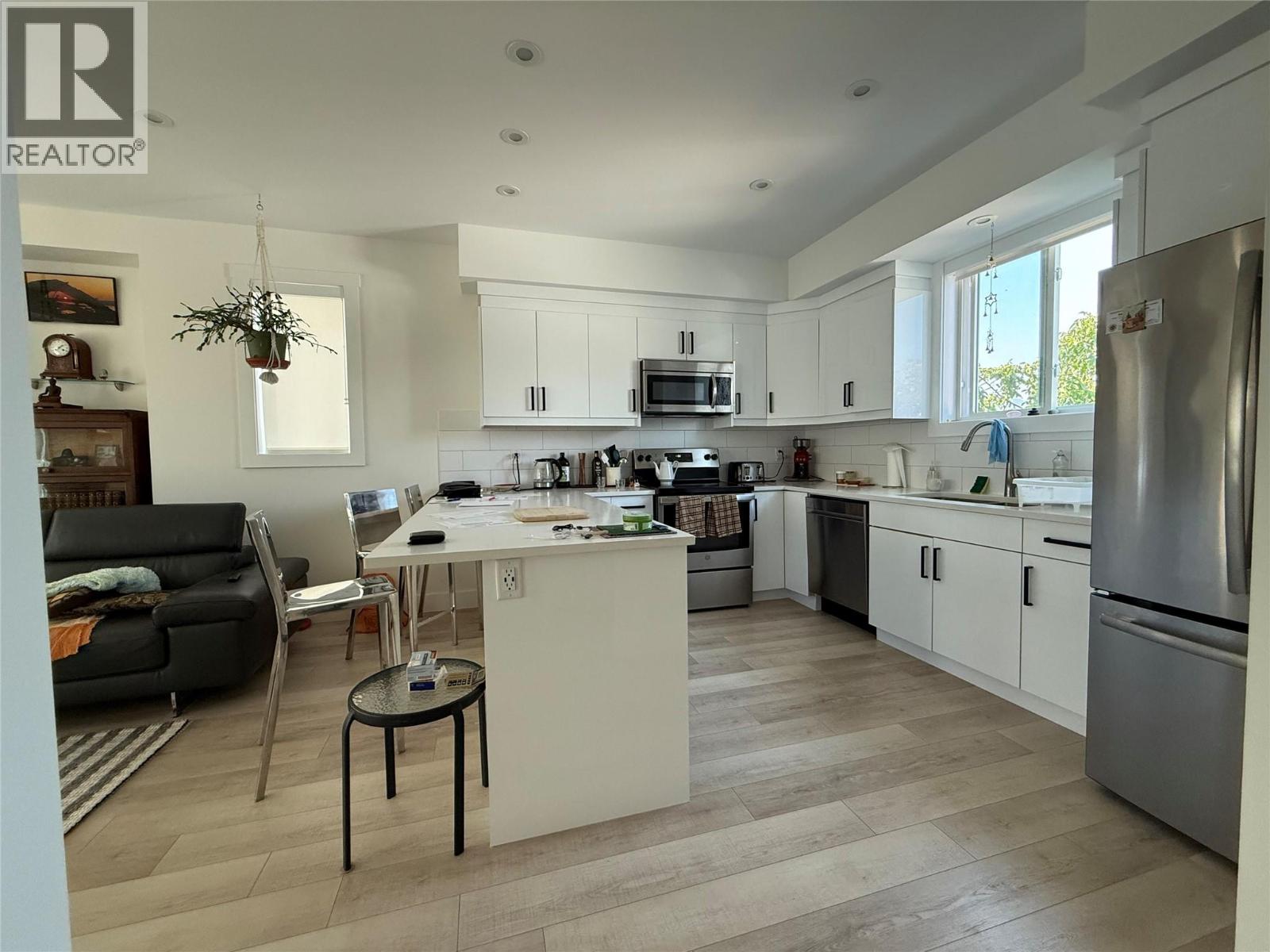 210 Scott Avenue Unit 104, Penticton, BC V2A 2J5