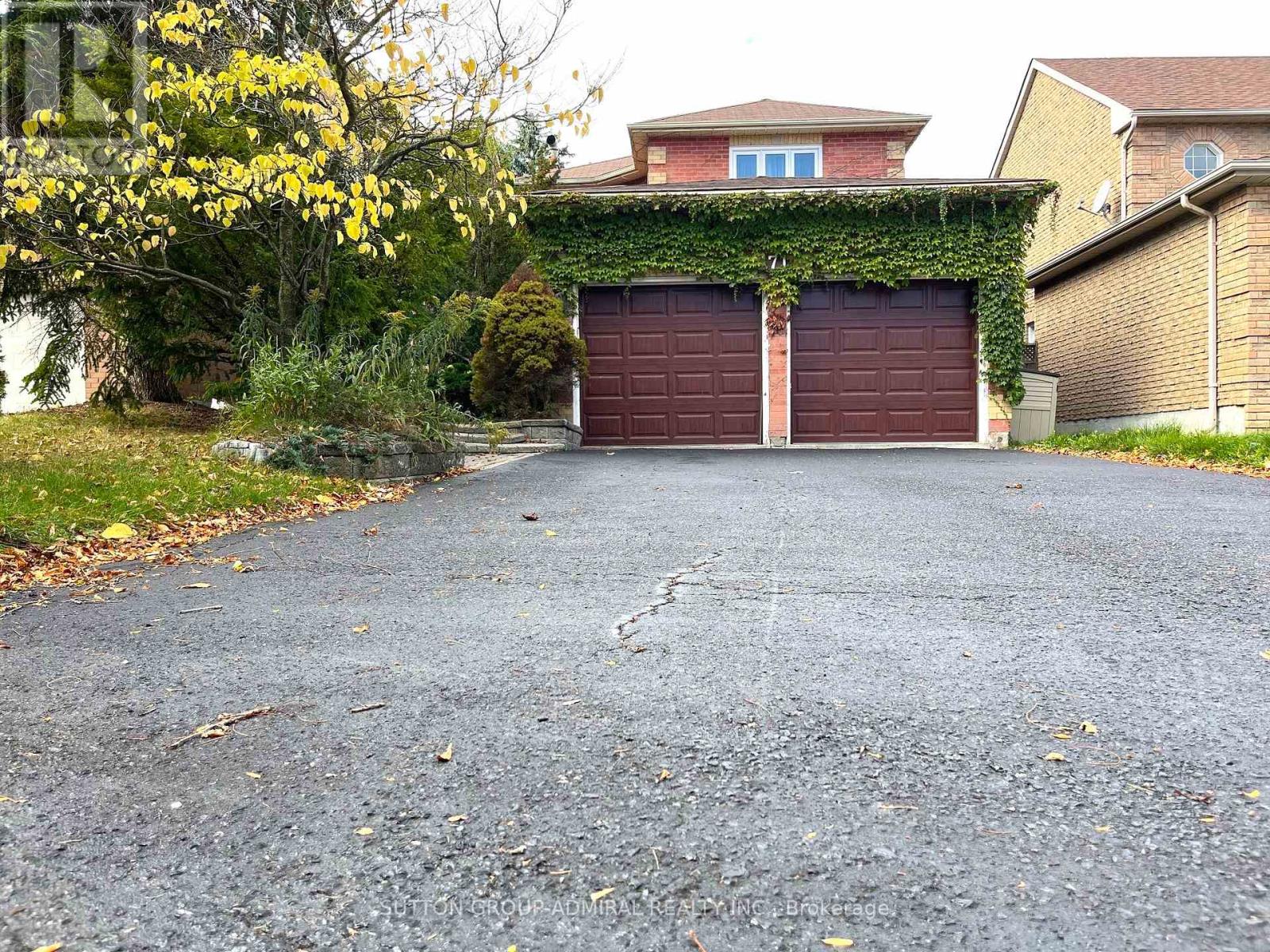 71 Covent Cres, Aurora, ON L4G 6R1