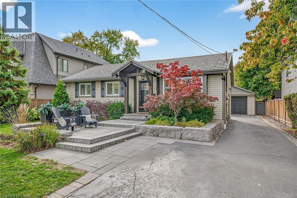 940 Hazel St, Burlington, ON L7R 3X3