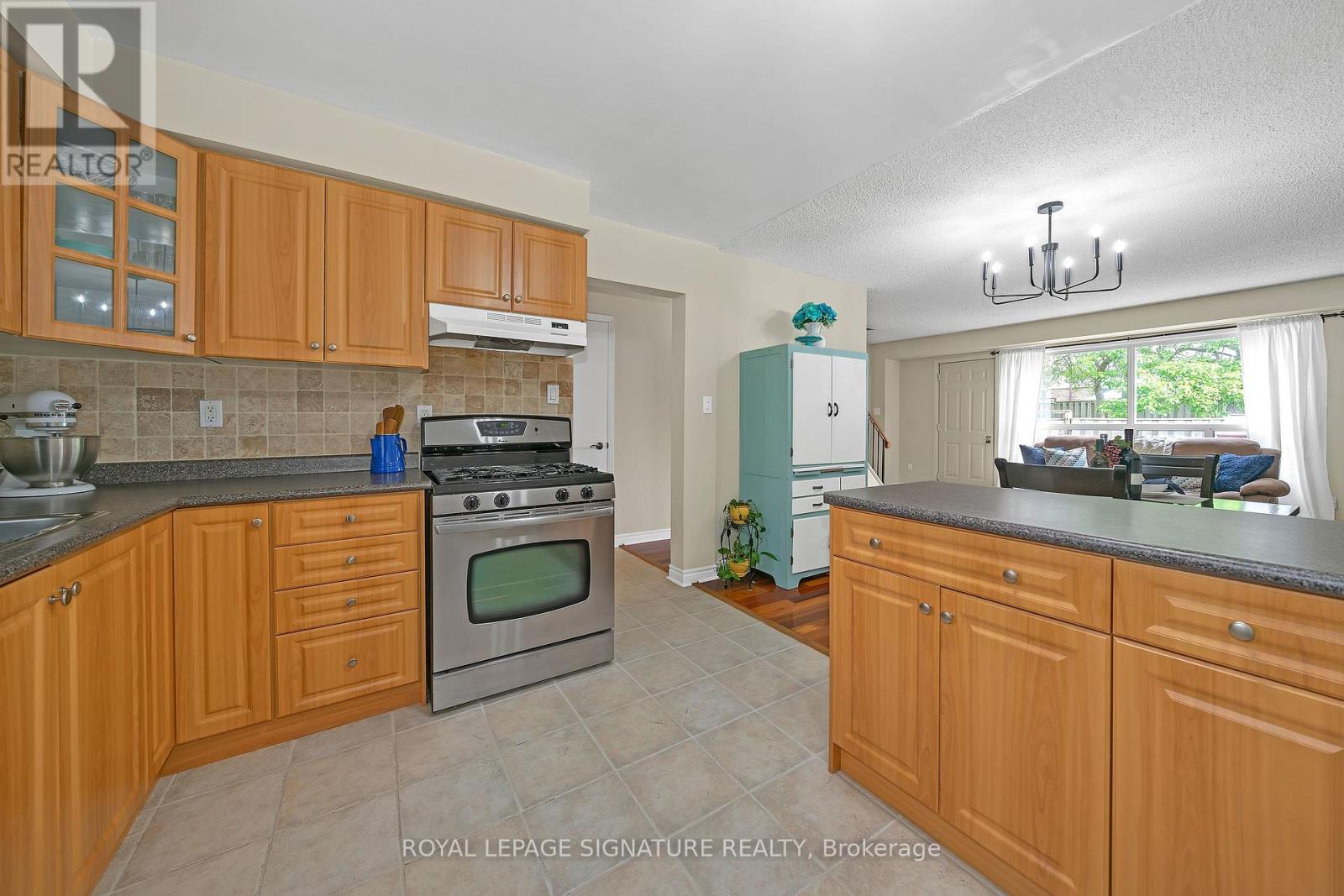 5 Early Apple Way, Toronto Parkwoods-donalda, ON M3A 3N4