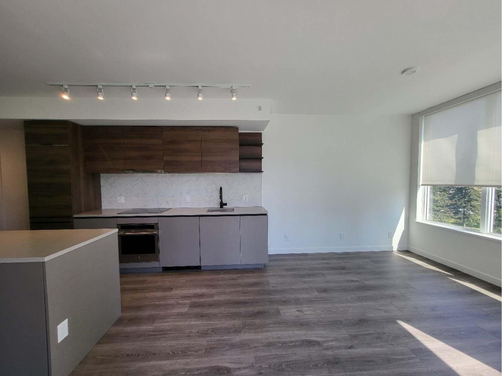 10448 University Drive Unit 608, Surrey, BC V3T 0S7