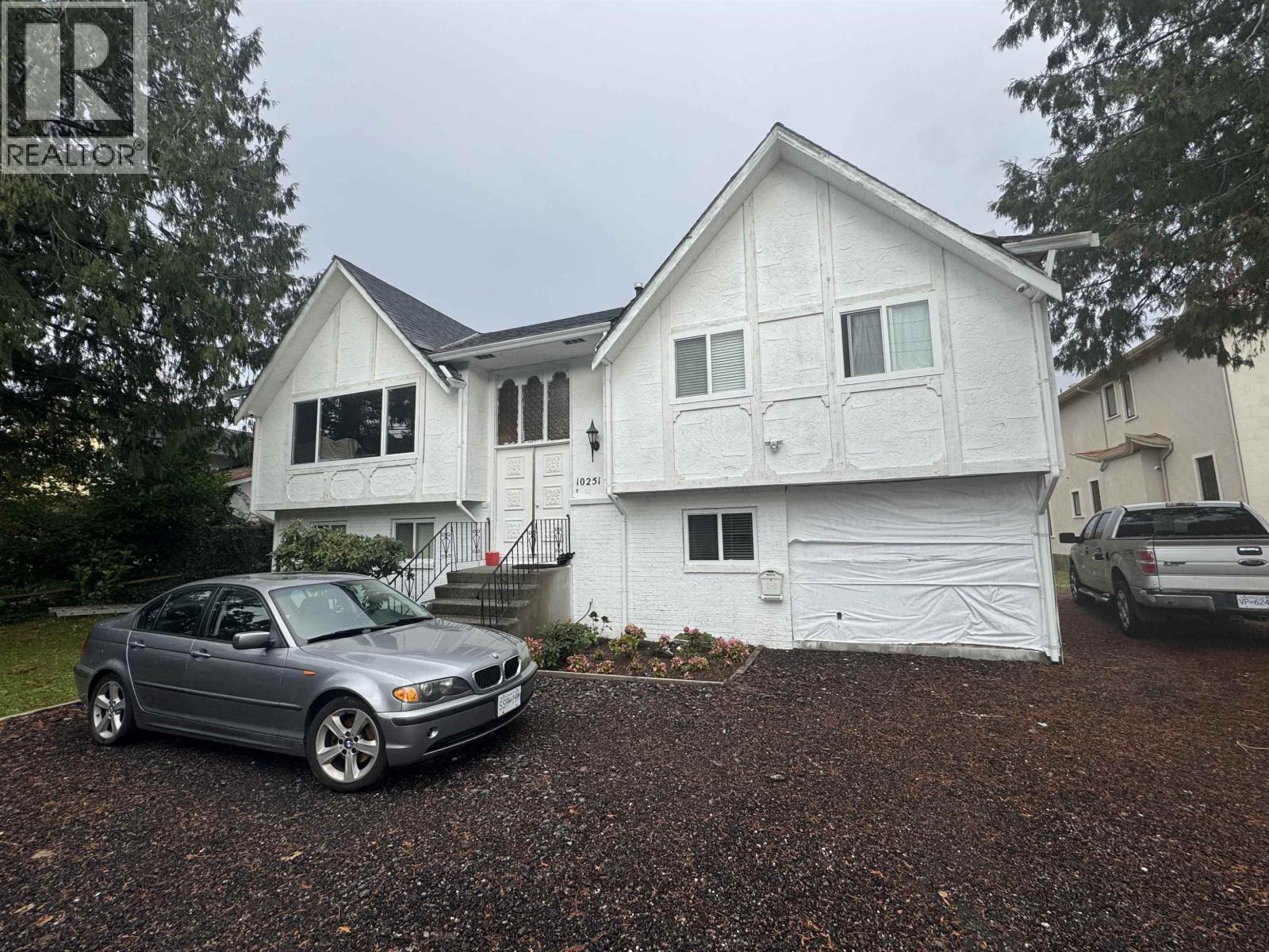 10251 Blundell Rd, Richmond, BC V6Y 1K9