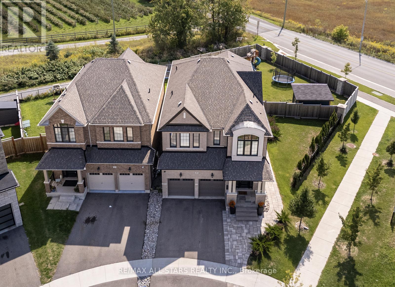 58 Boundary Blvd, Whitchurch-stouffville Stouffville, ON L4A 4W2