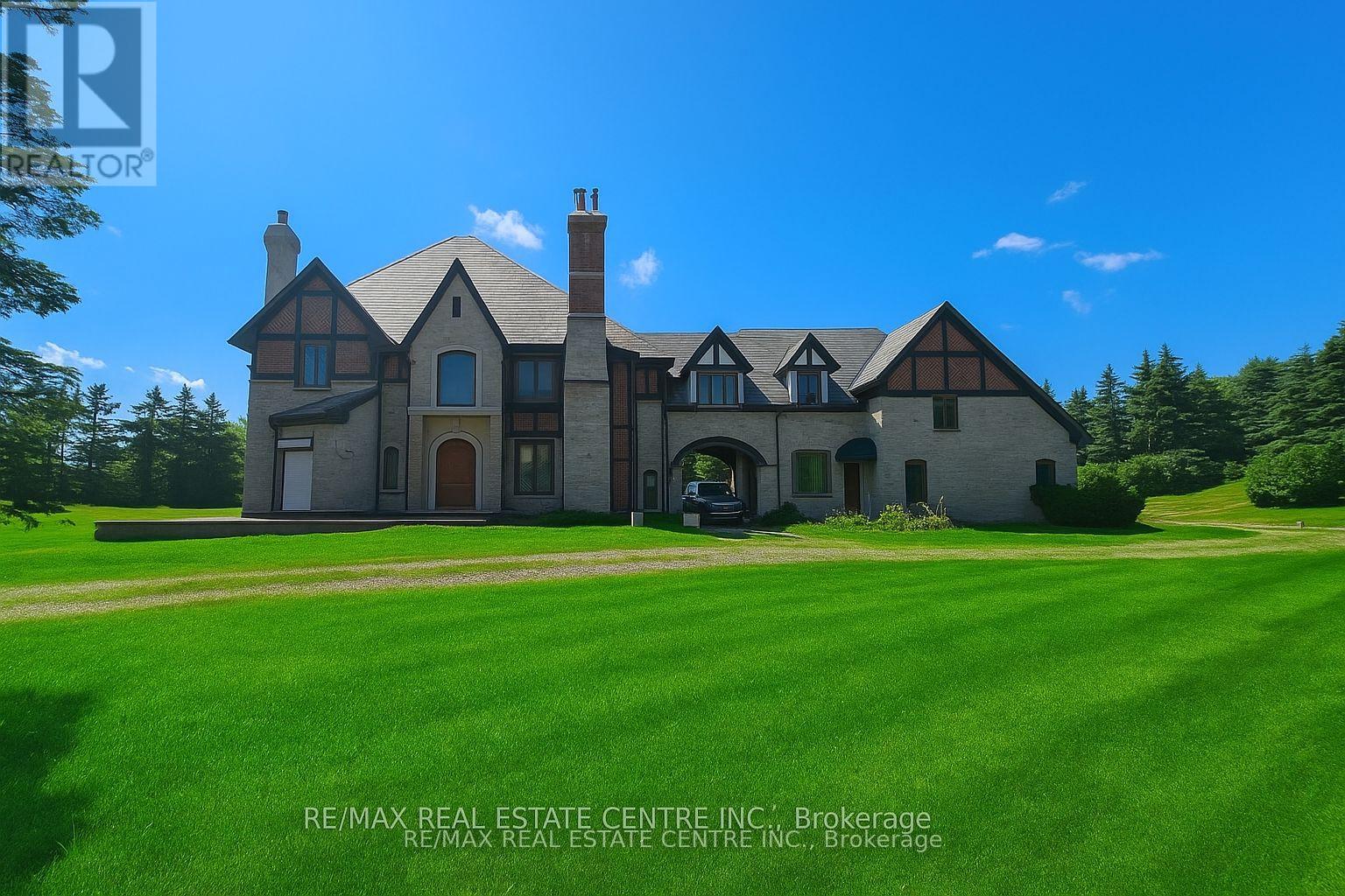 2 Edgeforest Dr, Brampton, ON L6P 0E1