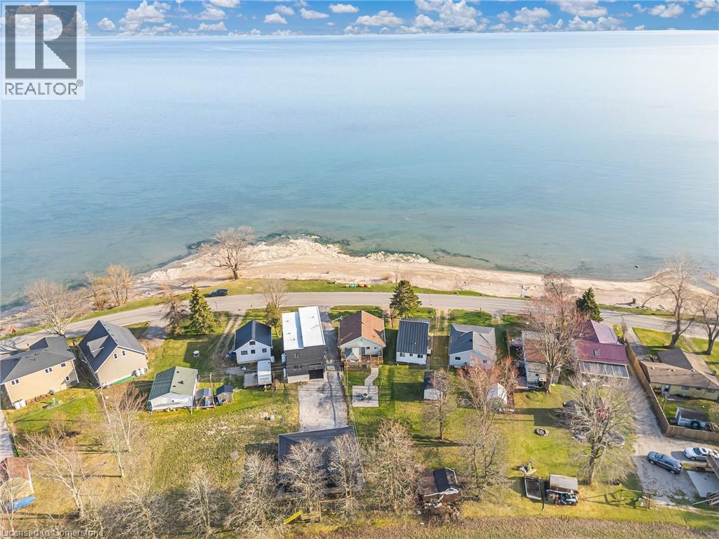 793 Lakeshore Rd, Dunnville, ON N0A 1P0