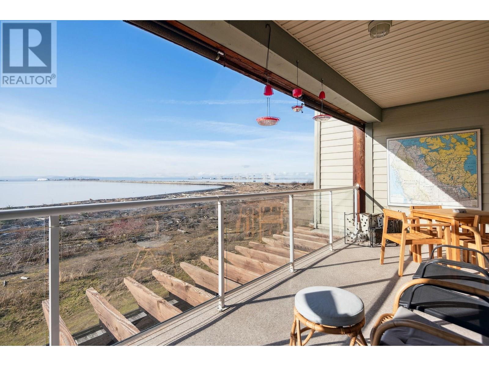 1120 Tsatsu Shores Drive Unit 210, Tsawwassen, BC V4M 4G3