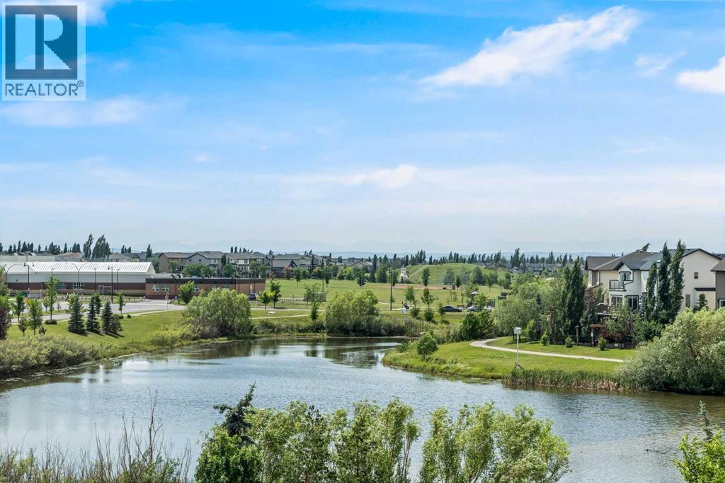 117 Copperpond Common Se Unit 317, Calgary, AB T2Z 5E2
