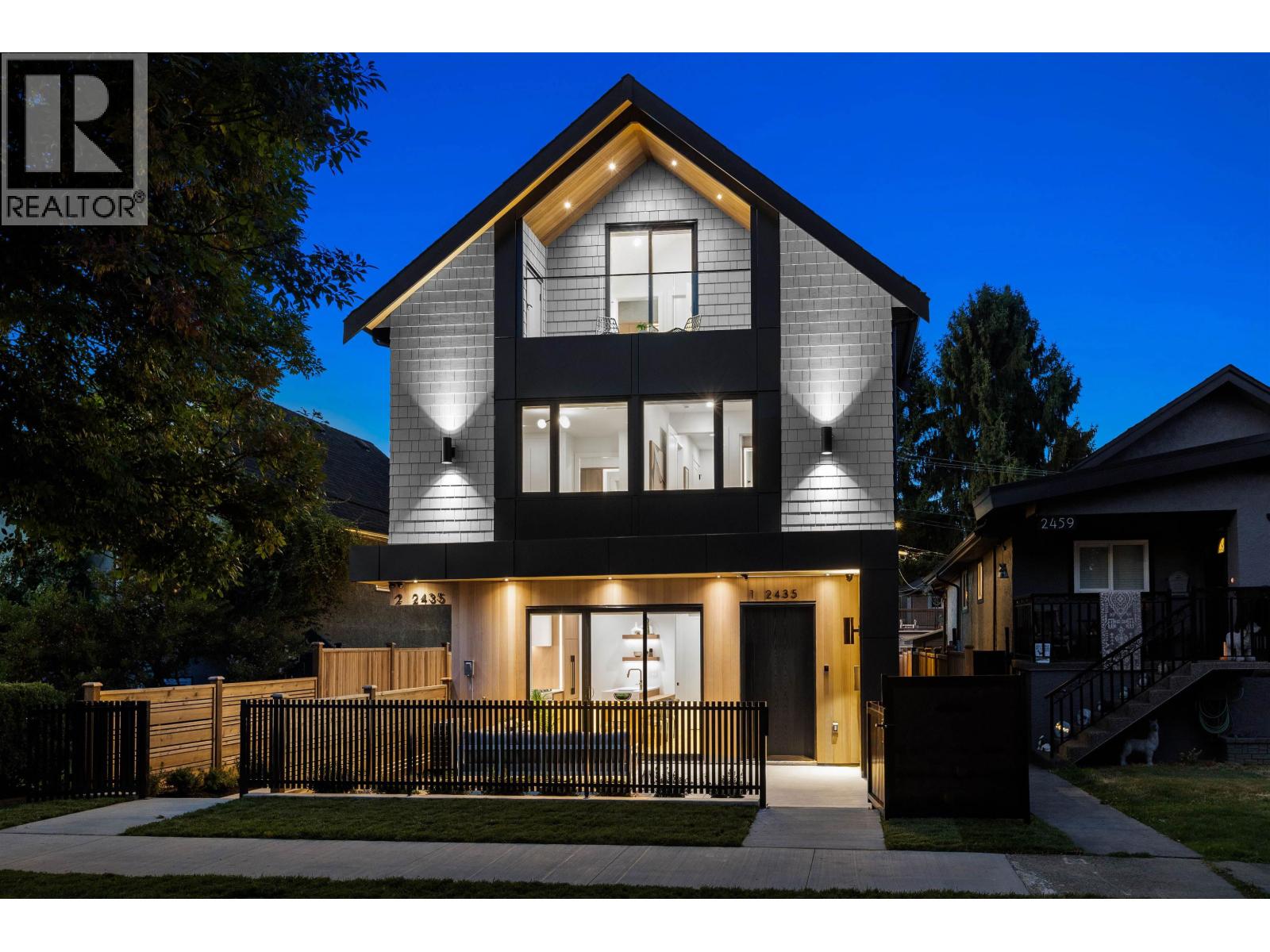 2435 Napier Street Unit 2, Vancouver, BC V5K 2W2