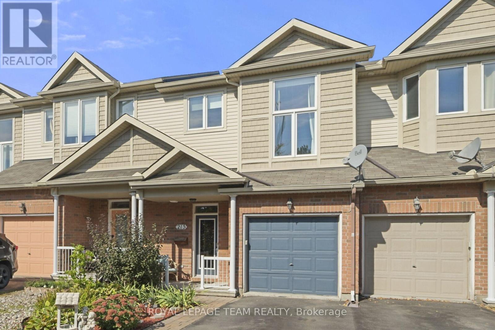 215 Parkrose Private, Ottawa, ON K4A 0N8