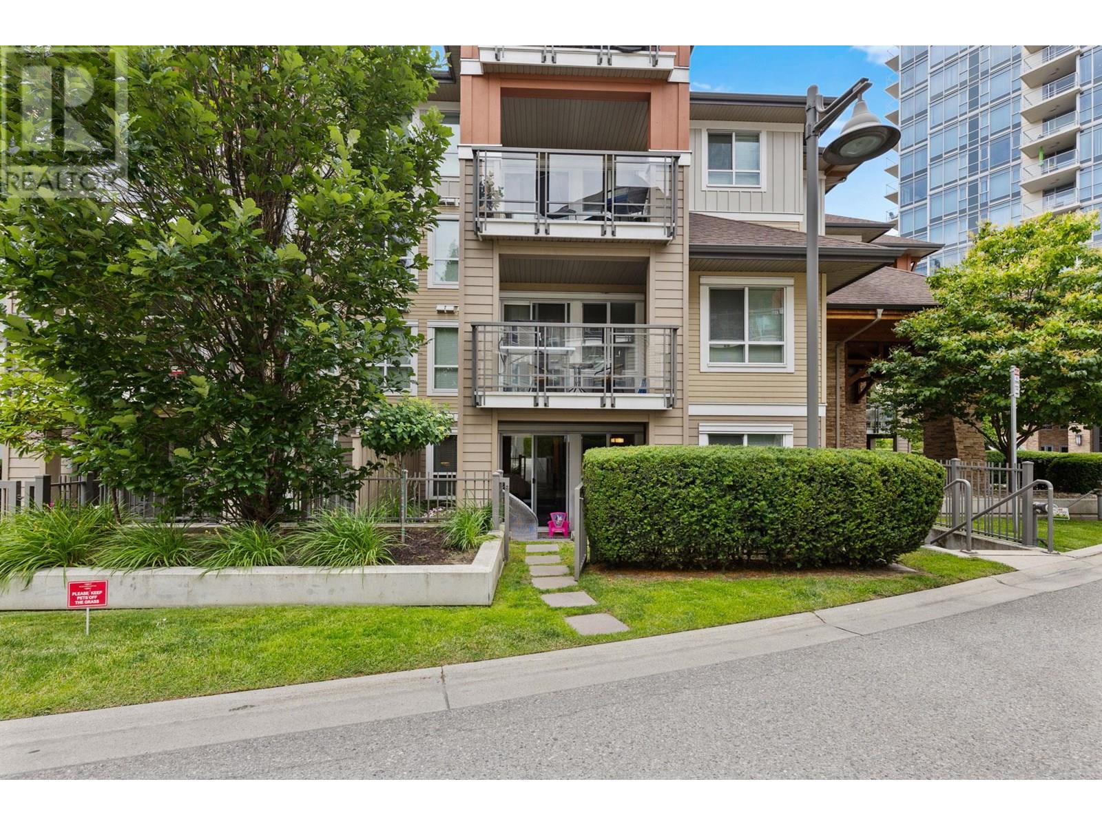 1083 Sunset Drive Unit 120, Kelowna, BC V1Y 9Z1