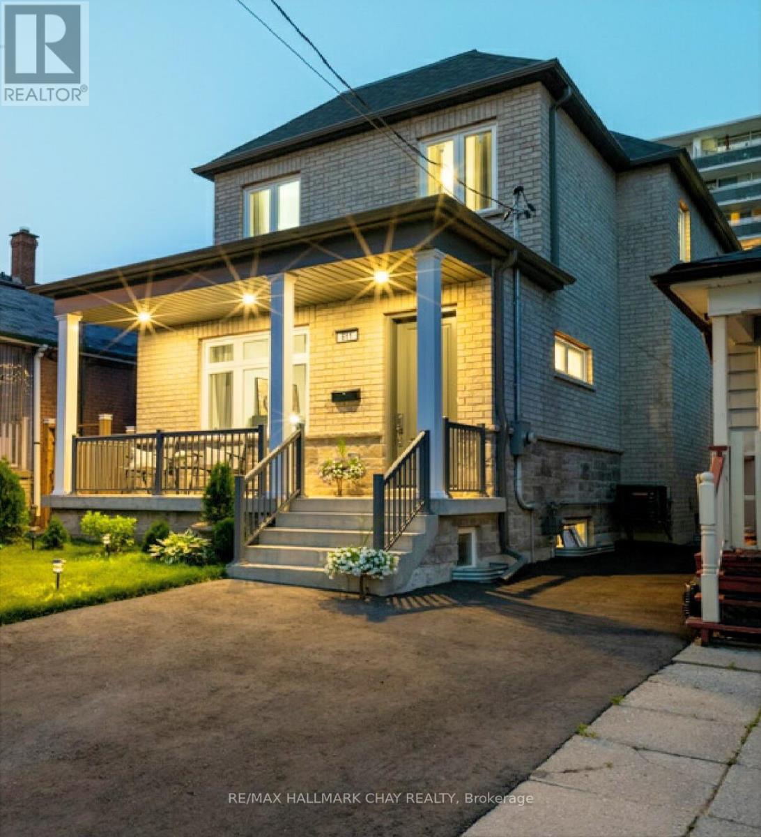 611 Northcliffe Blvd, Toronto Oakwood Village, ON M6E 3L8
