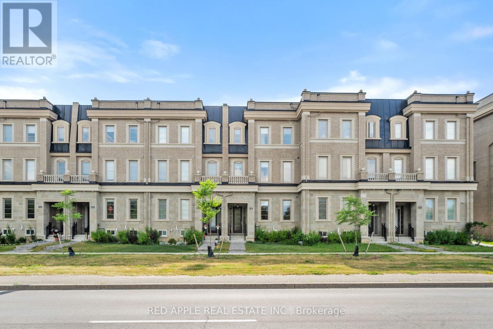 9392 Bayview Ave, Richmond Hill, ON L4C 4Z2