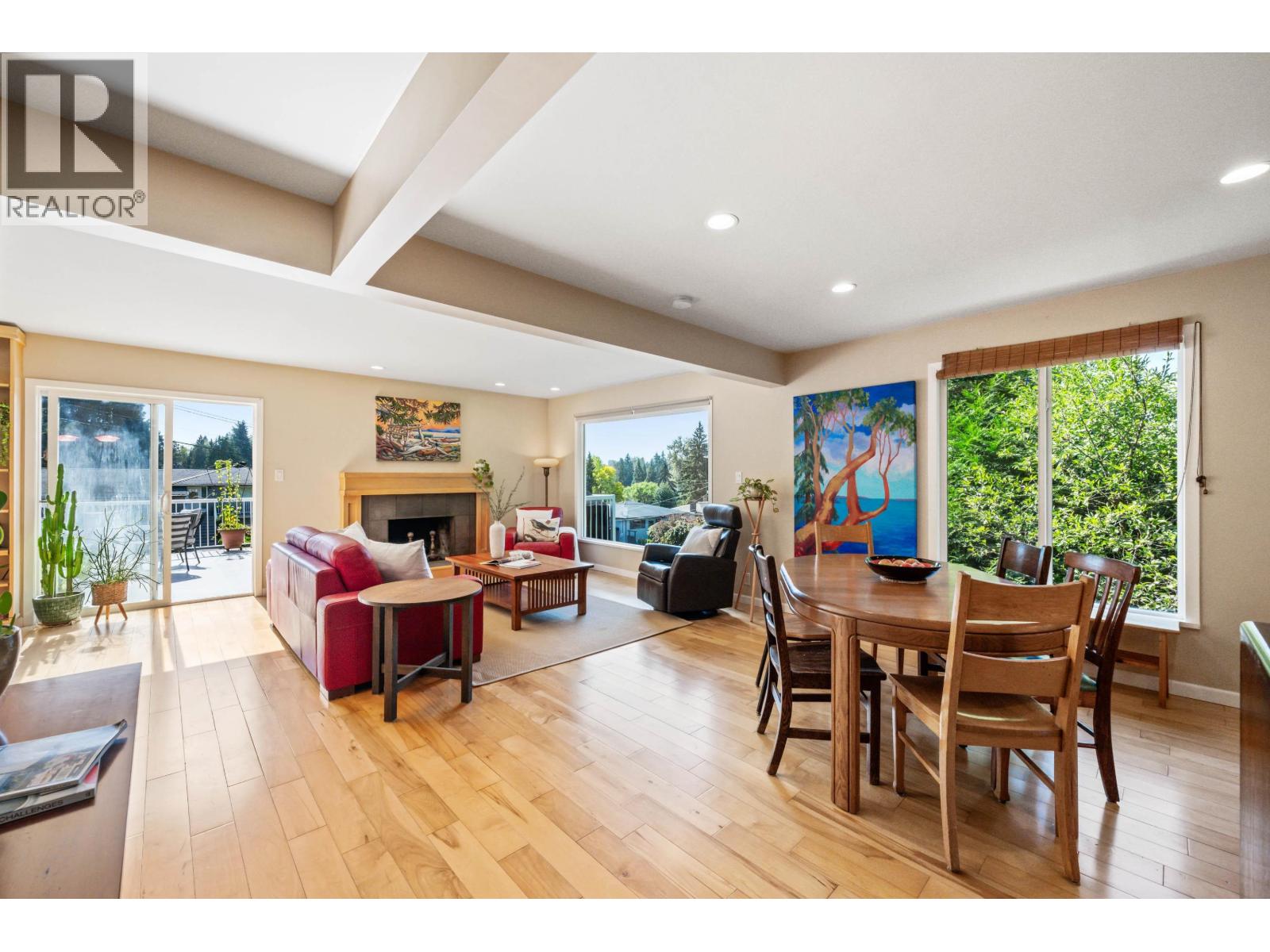 935 Stardale Ave, Coquitlam, BC V3J 4W1
