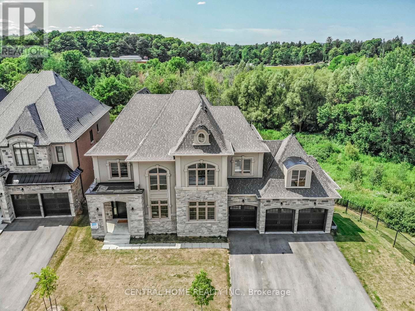 122 Burns Blvd, King, ON L7B 1C8