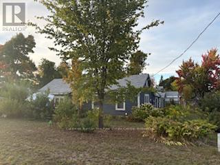 190 Main St, Gravenhurst, ON P1P 1K1