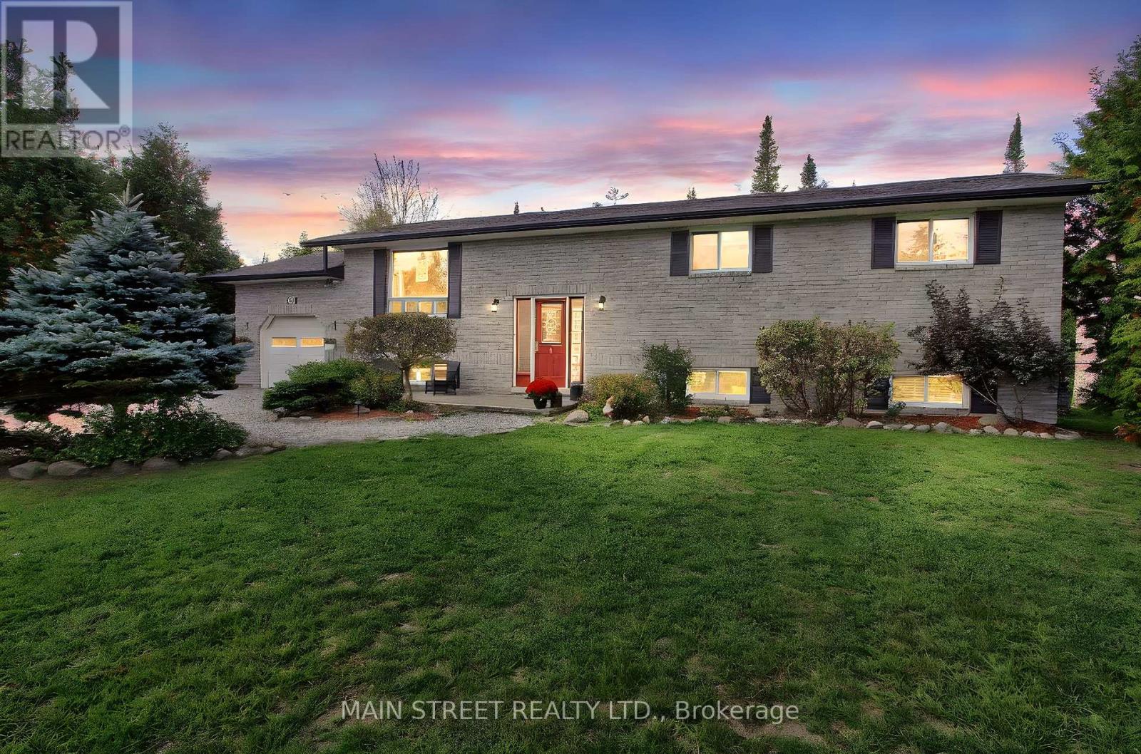32 Beaverdale Cres, Georgina, ON L0E 1N0