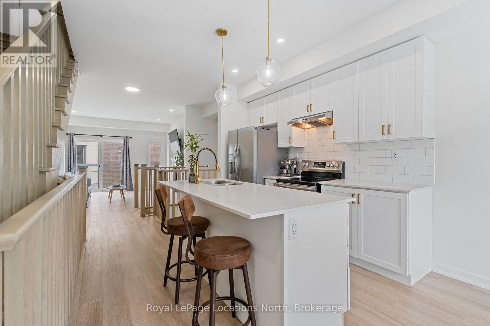 81 Winters Cres, Collingwood, ON L9Y 5T1
