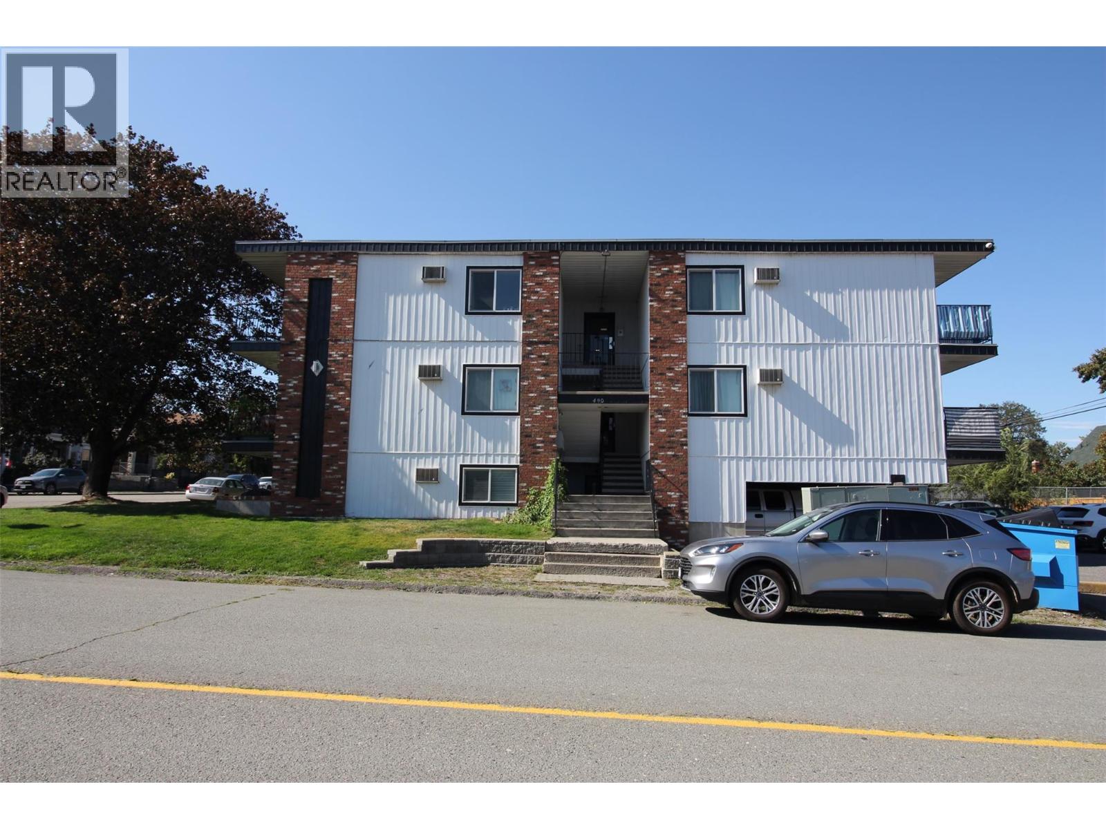 490 7th Avenue, Kamloops, BC V2C 3T2