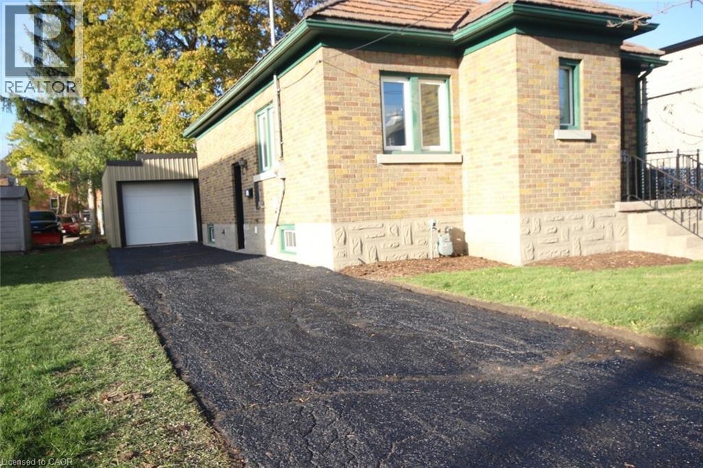 324 Wellington St, Kitchener, ON N2H 5K9