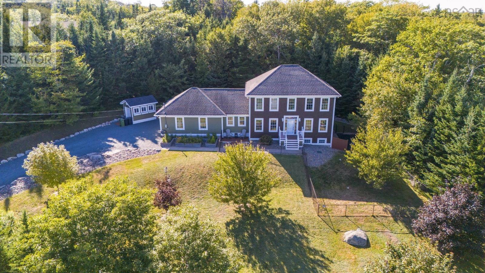 305 Club Rd, Brookside, NS B3T 1R4