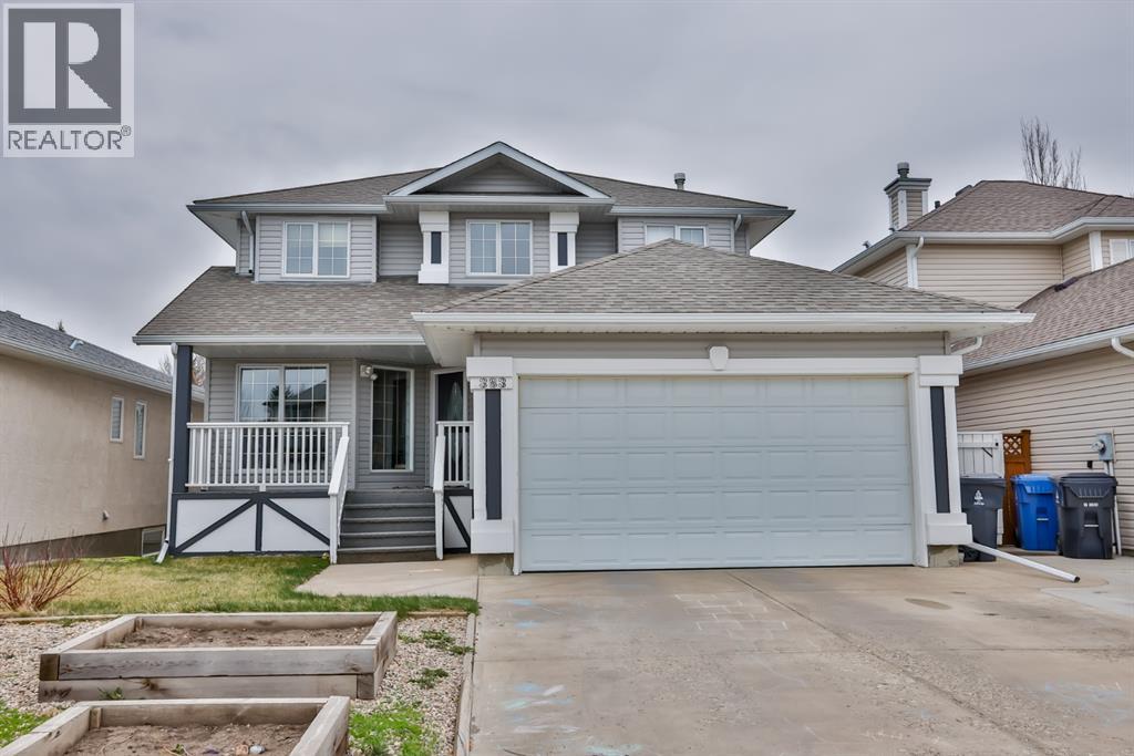 383 Fairmont Blvd S, Lethbridge, AB T1K 7J4