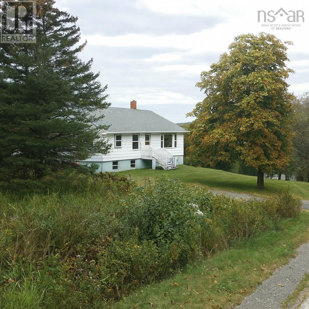 5822 Highway 331, Petite Rivire, NS B4V 5Y3