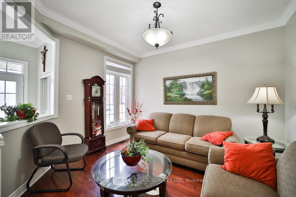 44 Game Creek Cres, Brampton Northwest Sandalwood Parkway, ON L7A 0K3