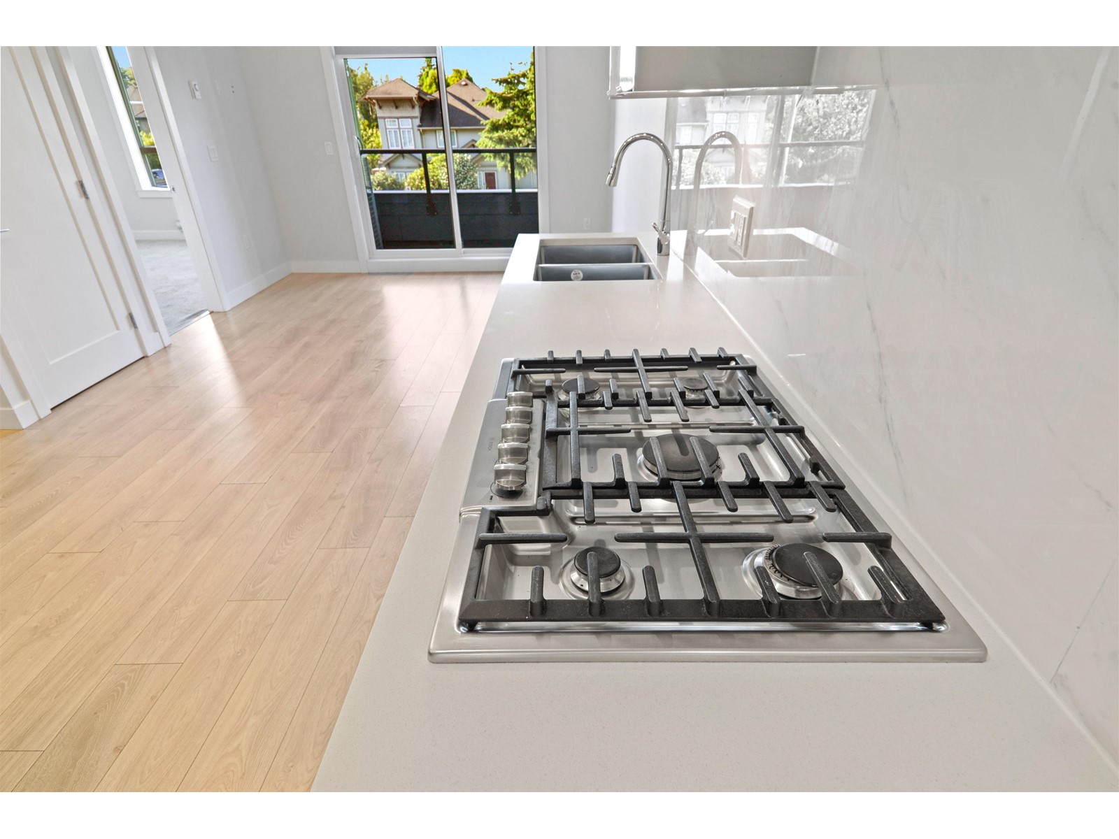 14438 72 Avenue Unit 209, Surrey, BC V3S 0B6
