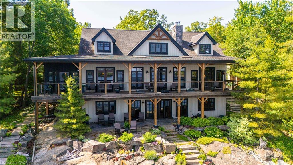 990 Hasketts Dr, Georgian Bay, ON L0K 1S0