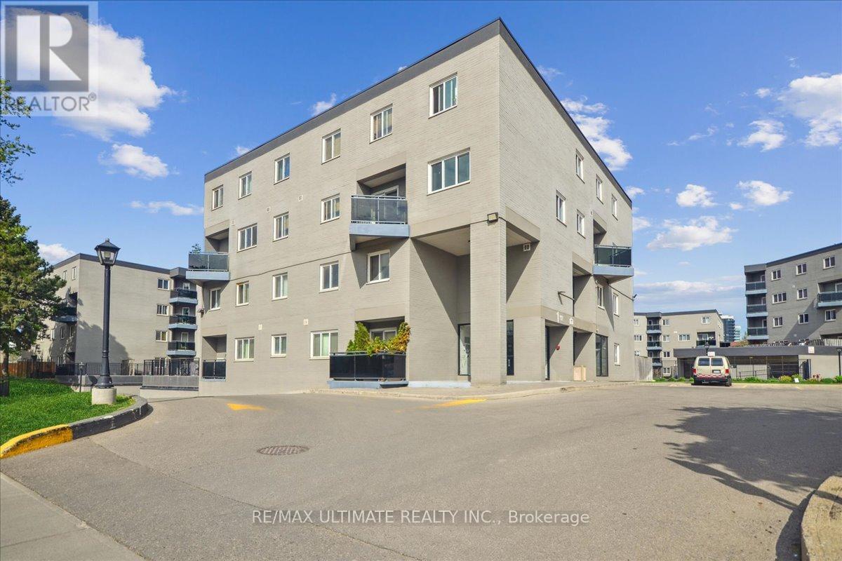 46 2001 Bonnymede St, Mississauga, ON L5J 4H8