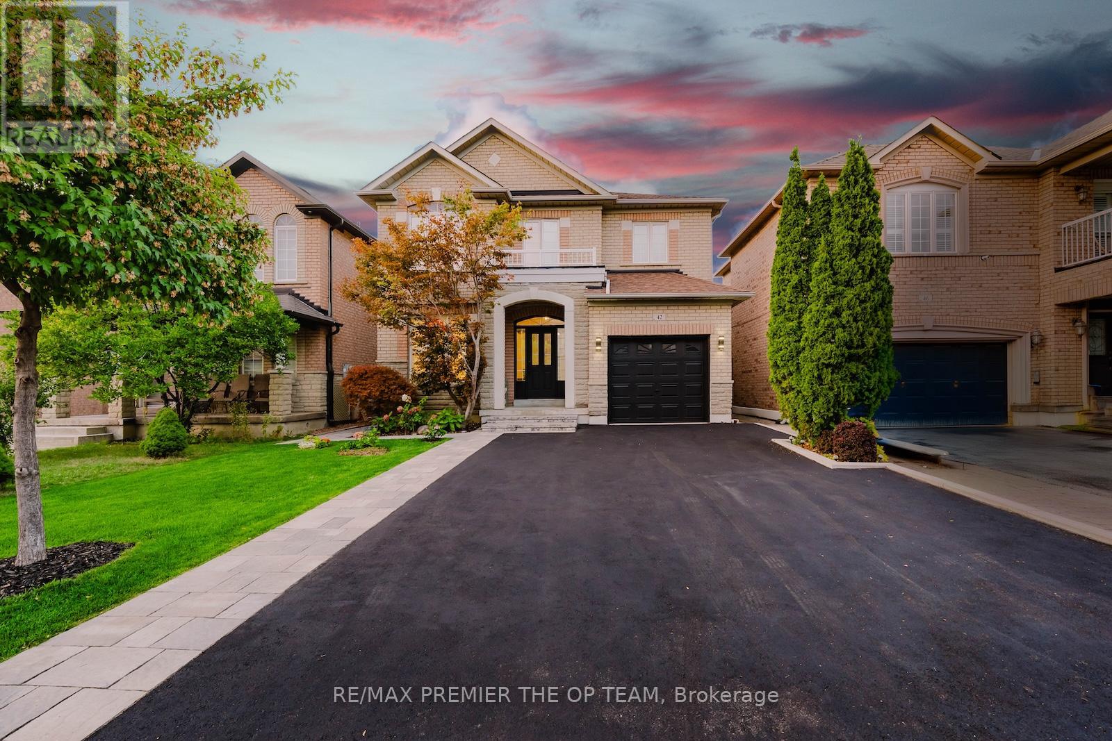 42 Osprey Dr, Vaughan Vellore Village, ON L4H 2G7