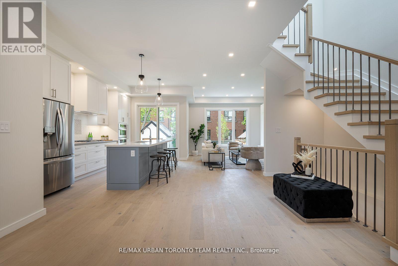 26 Kalmar Ave, Toronto, ON M1N 3G3