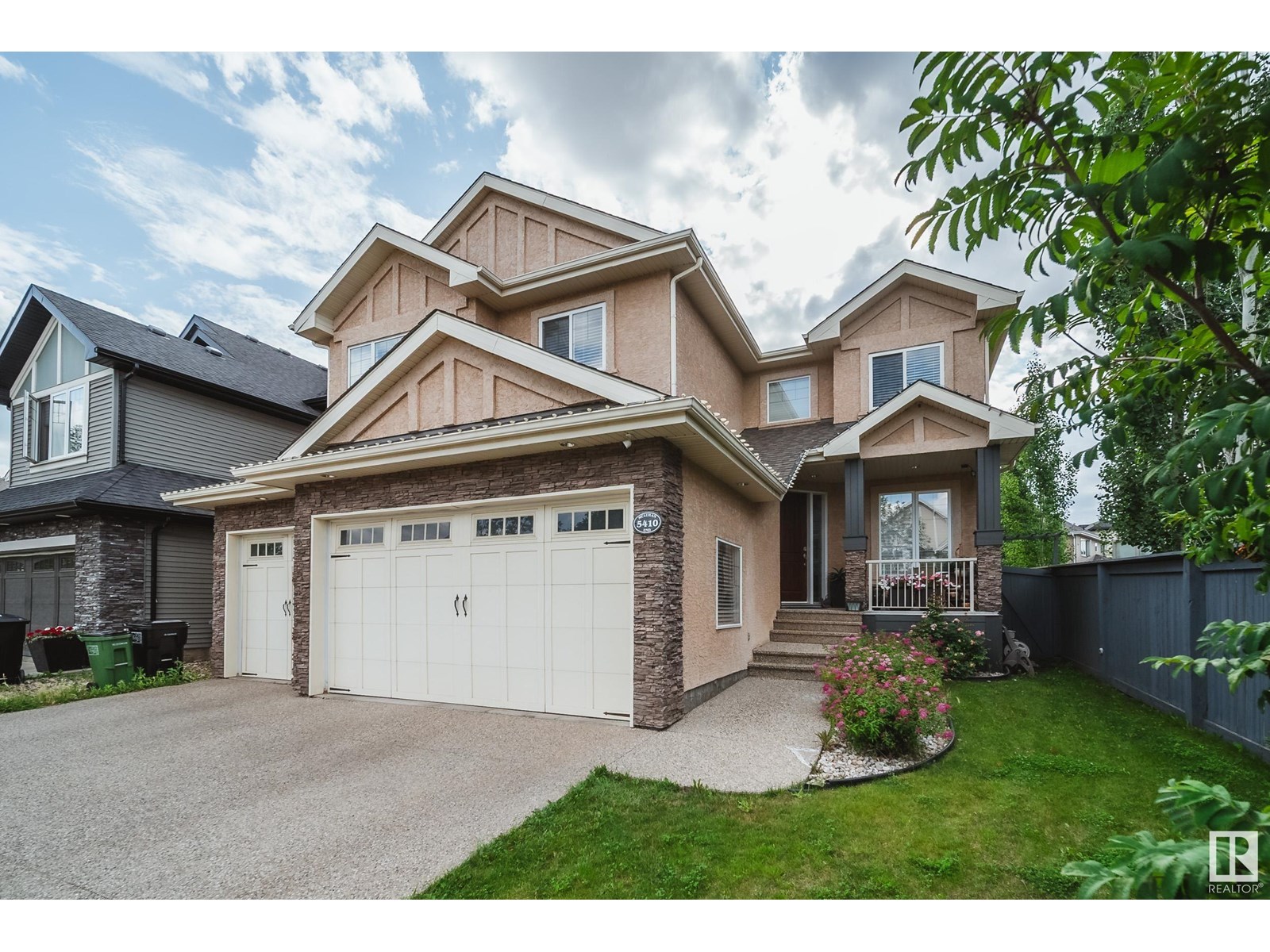 5410 Mcluhan End En NW, Edmonton, AB T6R 0P8