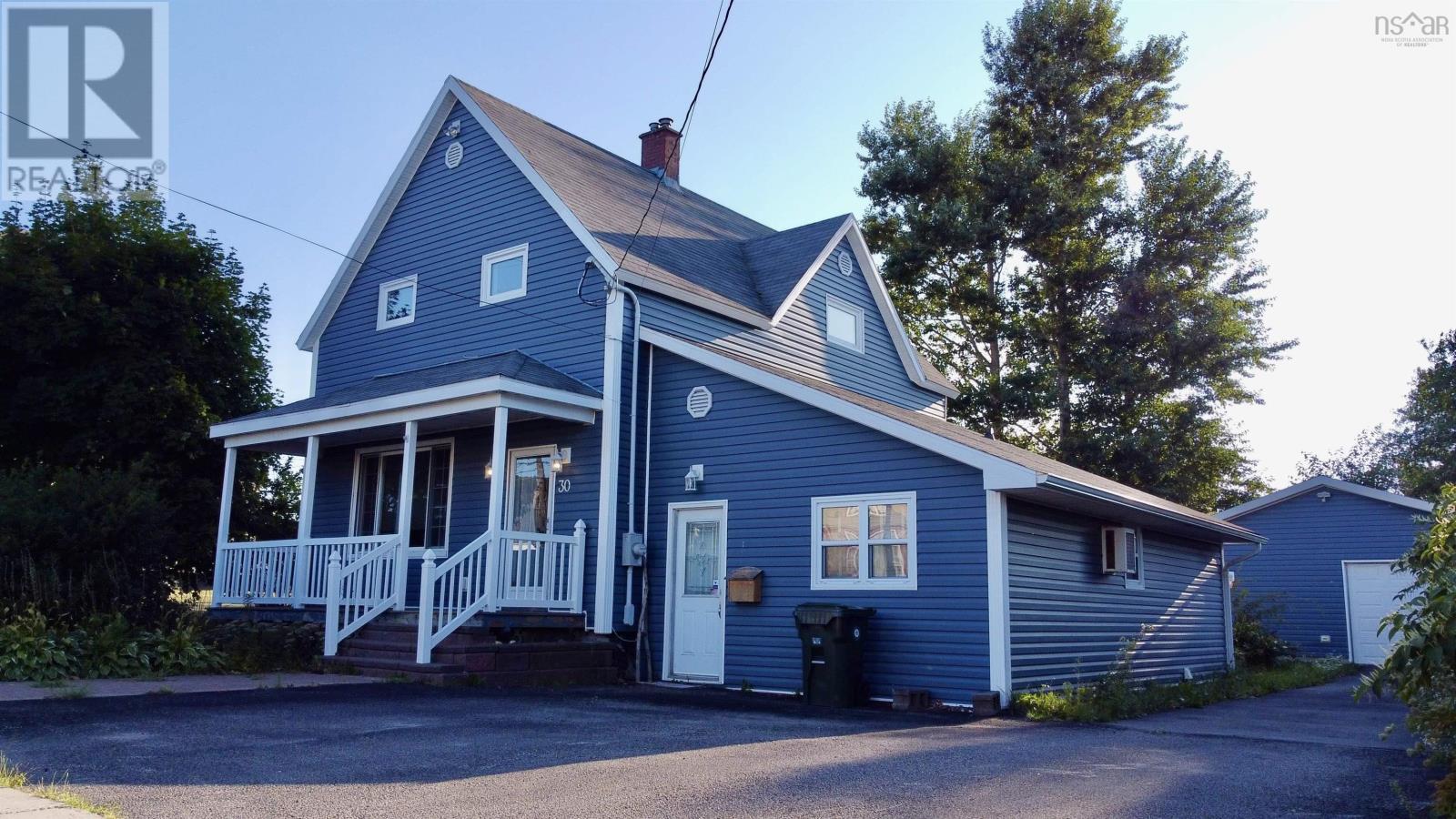 30 Fraser Ave, Sydney Mines, NS B1V 2B7