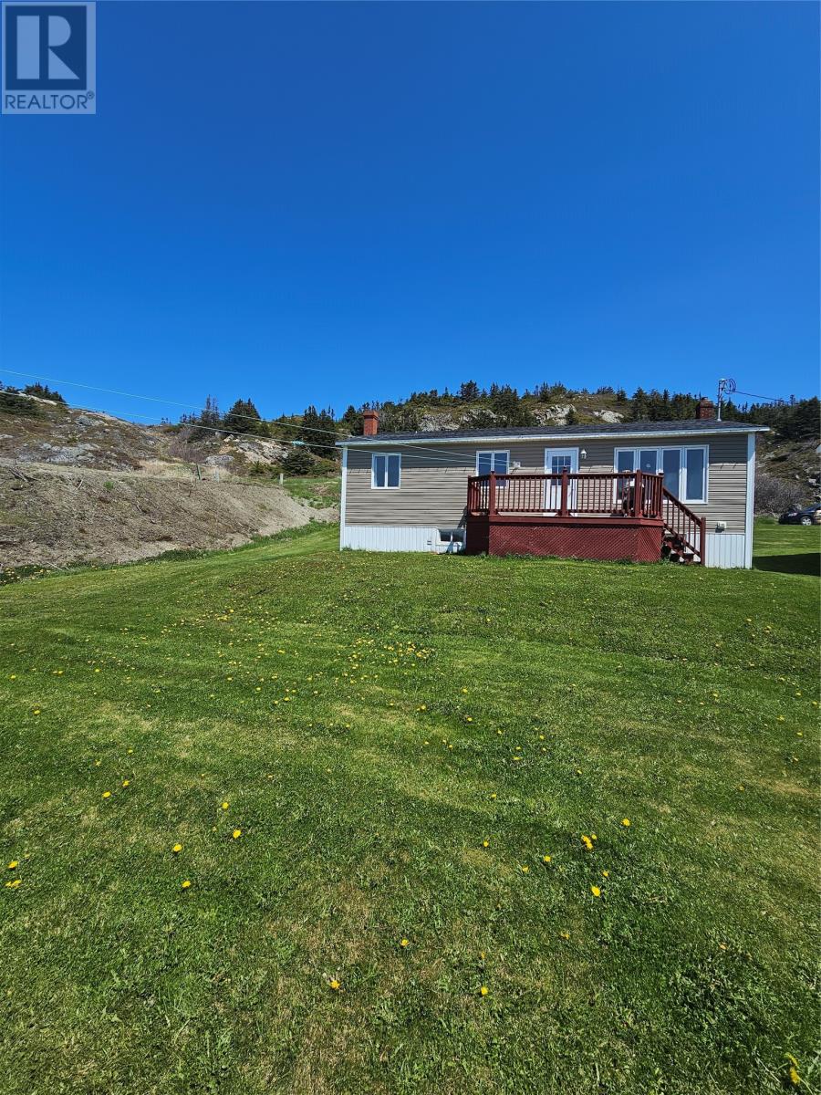 17 Clearview Dr, Crow Head, NL A0G 4M0