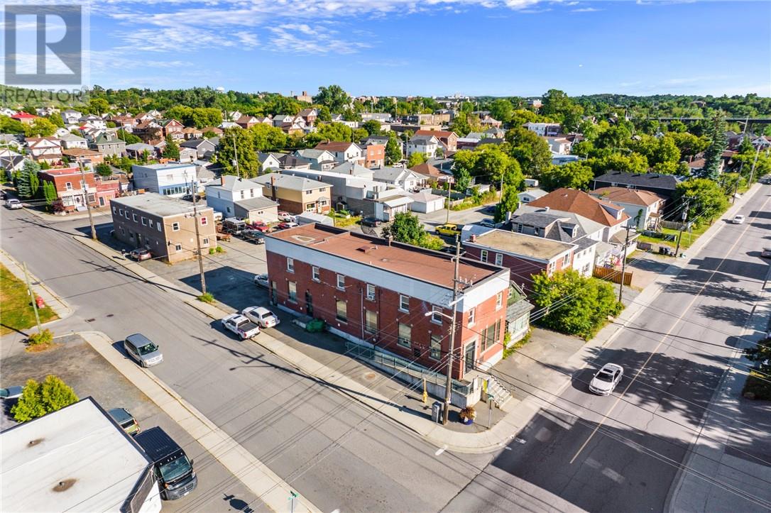 402 Frood Rd, Sudbury, ON P3C 4Z8