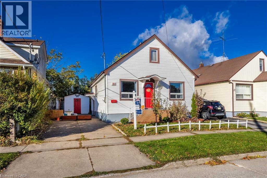 25 Augusta Ave, St. Catharines, ON L2M 5R3