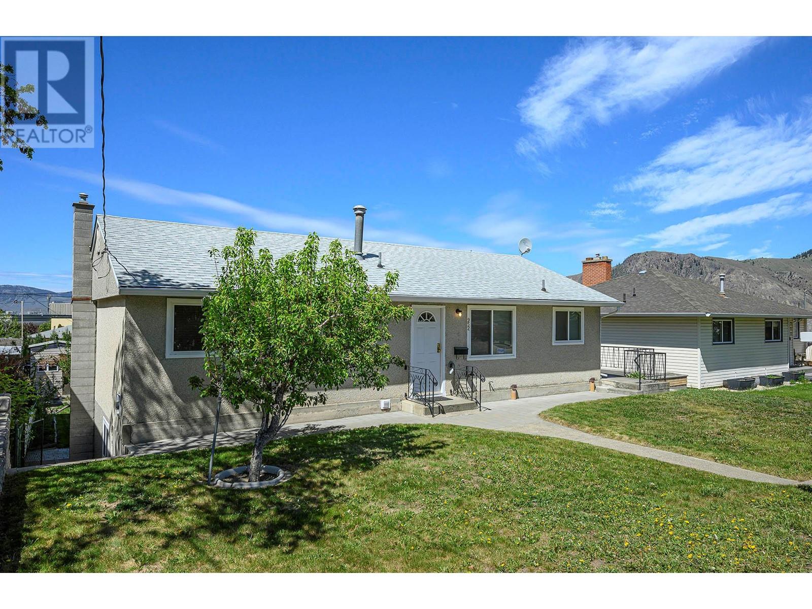 952 Fraser St, Kamloops, BC V2C 3H5