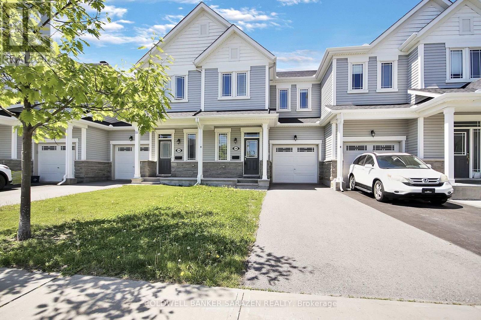 438 Meadowbreeze Dr, Ottawa, ON K2M 2T6