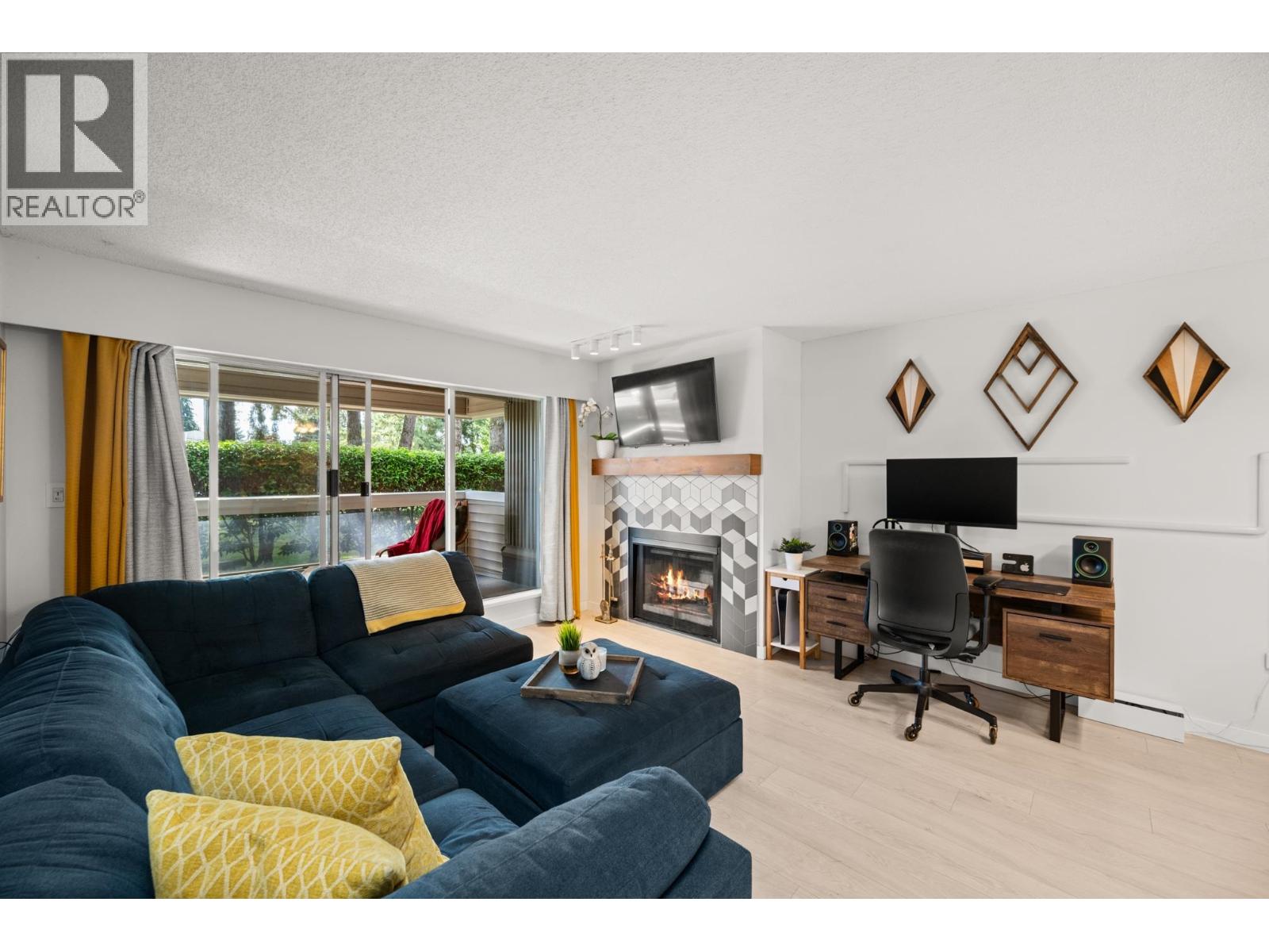 932 Robinson Street Unit 103, Coquitlam, BC V3J 7R8