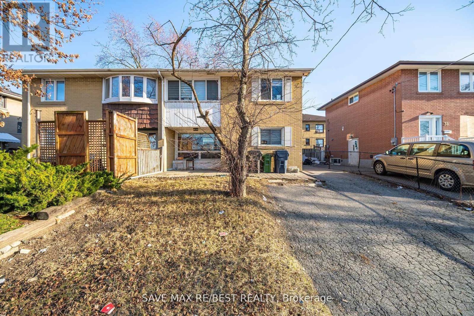 29 Brookmere Rd, Toronto, ON M9W 2X5