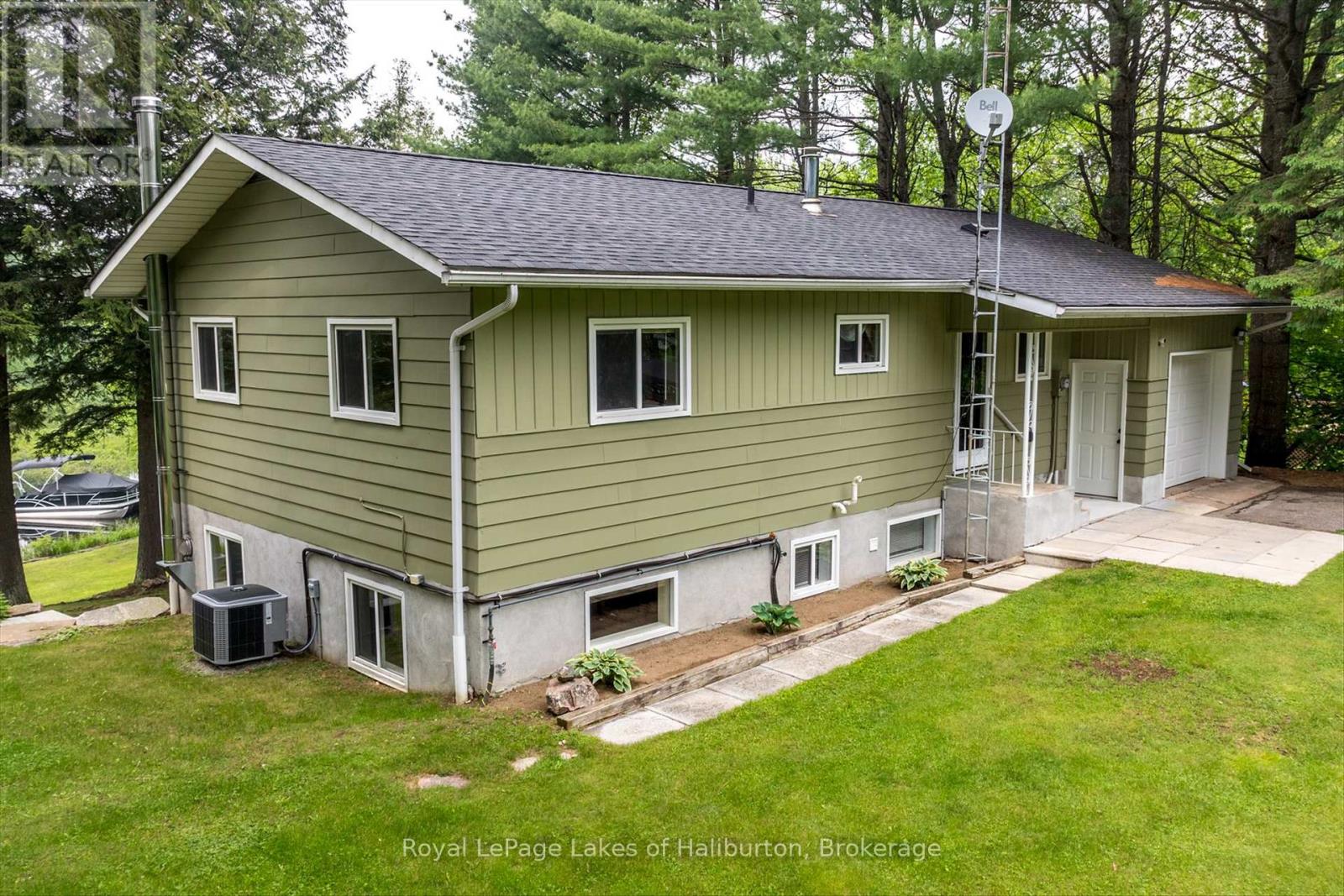 1093 Lamar Dr, Algonquin Highlands, ON K0M 1S0