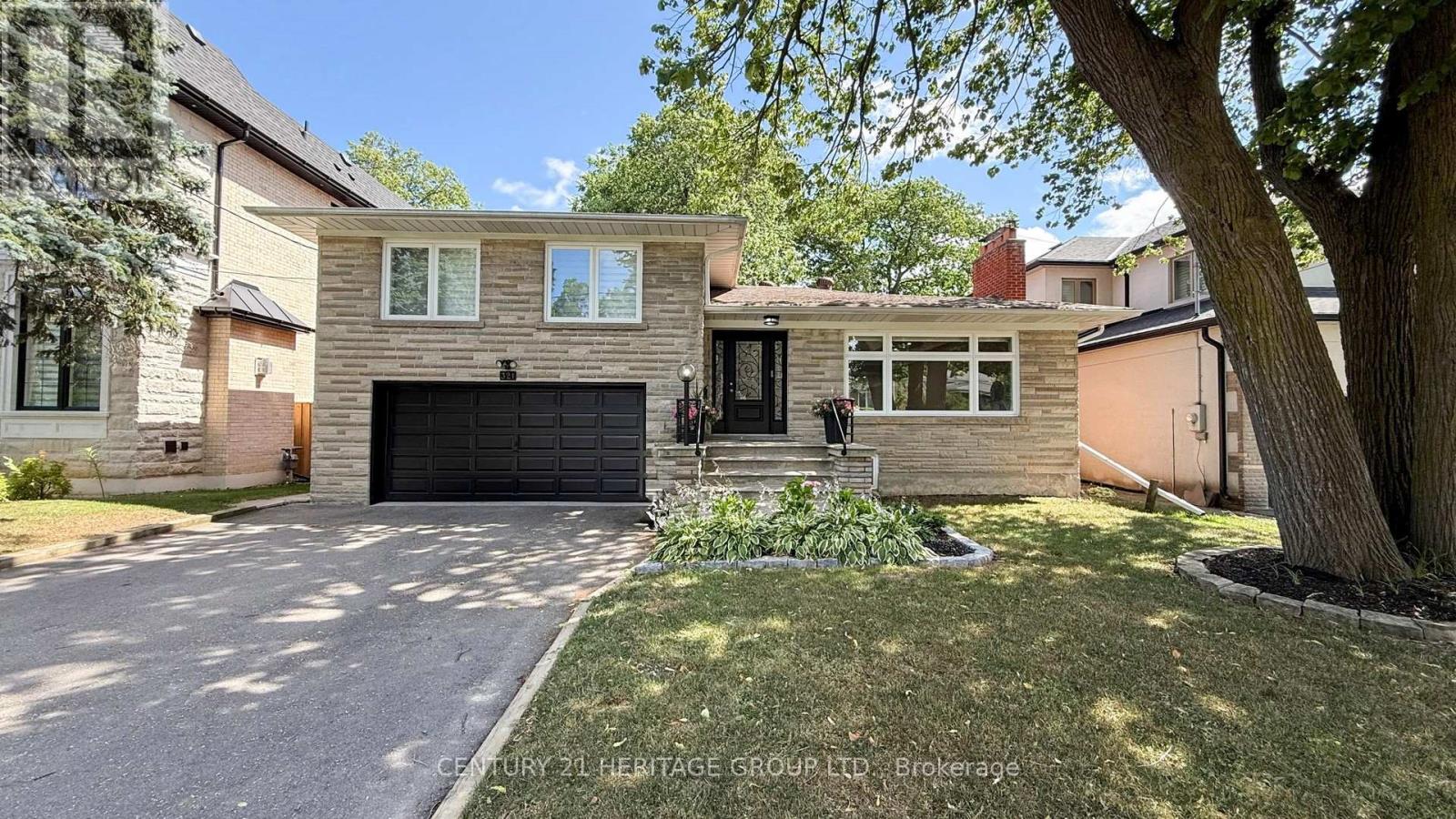 321 Betty Ann Dr, Toronto, ON M2R 1B4