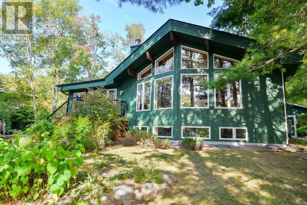 1070 Spence Lake Rd, Bracebridge, ON P1L 0A1